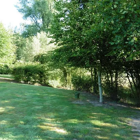 Au Fil De L'eau 別荘